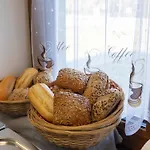 Krumlovské Rozcestí 4*