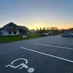 Krumlovské Rozcestí 4*