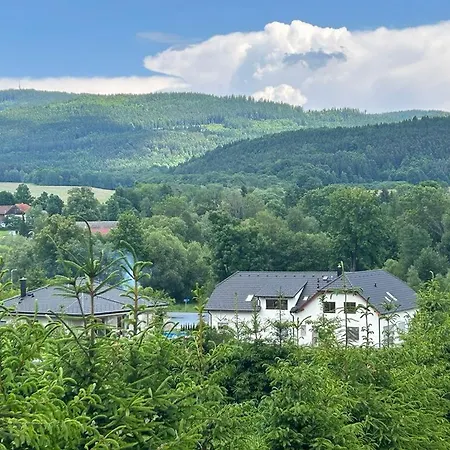 Krumlovské Rozcestí 4*