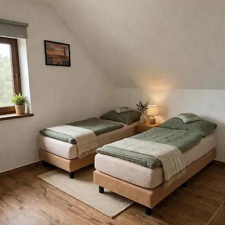 Krumlovské Rozcestí 4*