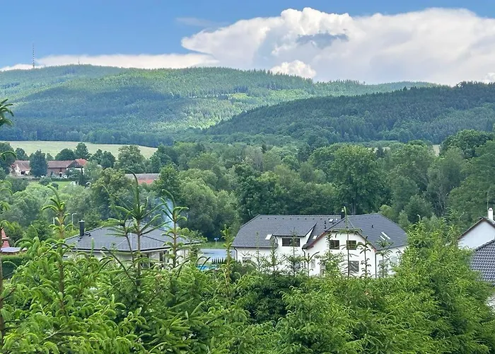 Krumlovske Rozcesti 4*
